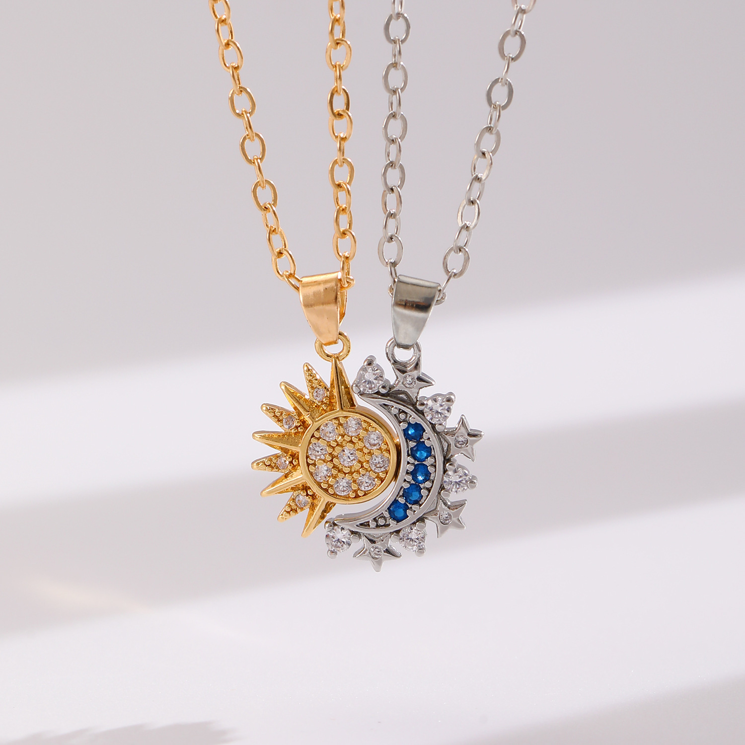 2pcs Necklace Sun And Moon Magnetic Pendant Clavicle Chain Necklace For Couple Lovers - Image 4
